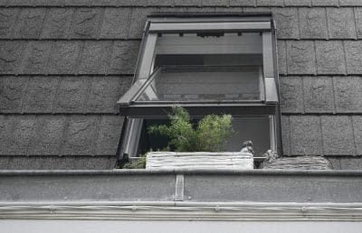Tigla metalica cu roca vulcanica Novatik NATURA STONE