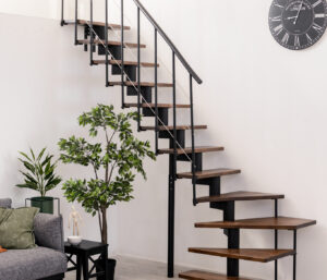 Scara pentru spatii mici Comfort Top Turn