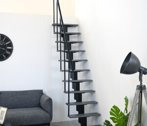 Scara pentru spatii mici Happy