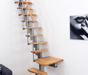 Scari pentru spatii mici