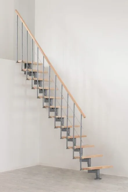 Scara pentru spatii mici Style