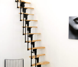 Scara pentru spatii mici Twister