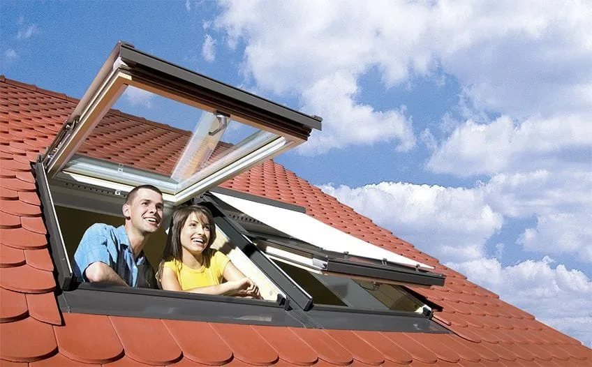 Fereastra mansarda FAKRO PPP-V preSelect Max U5 PVC cu dublă deschidere - imagine 3